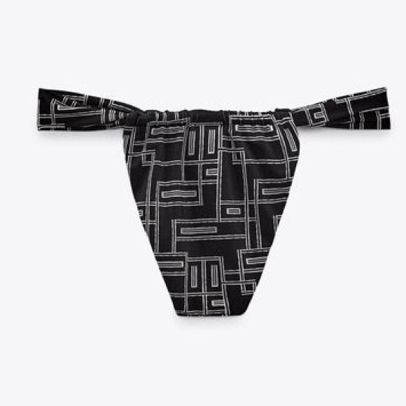 NWT. Zara Black/White Printed Swimming Top. Size S. - Picture 5 of 6